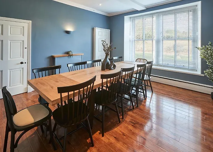 Host & Stay - Silton Hall